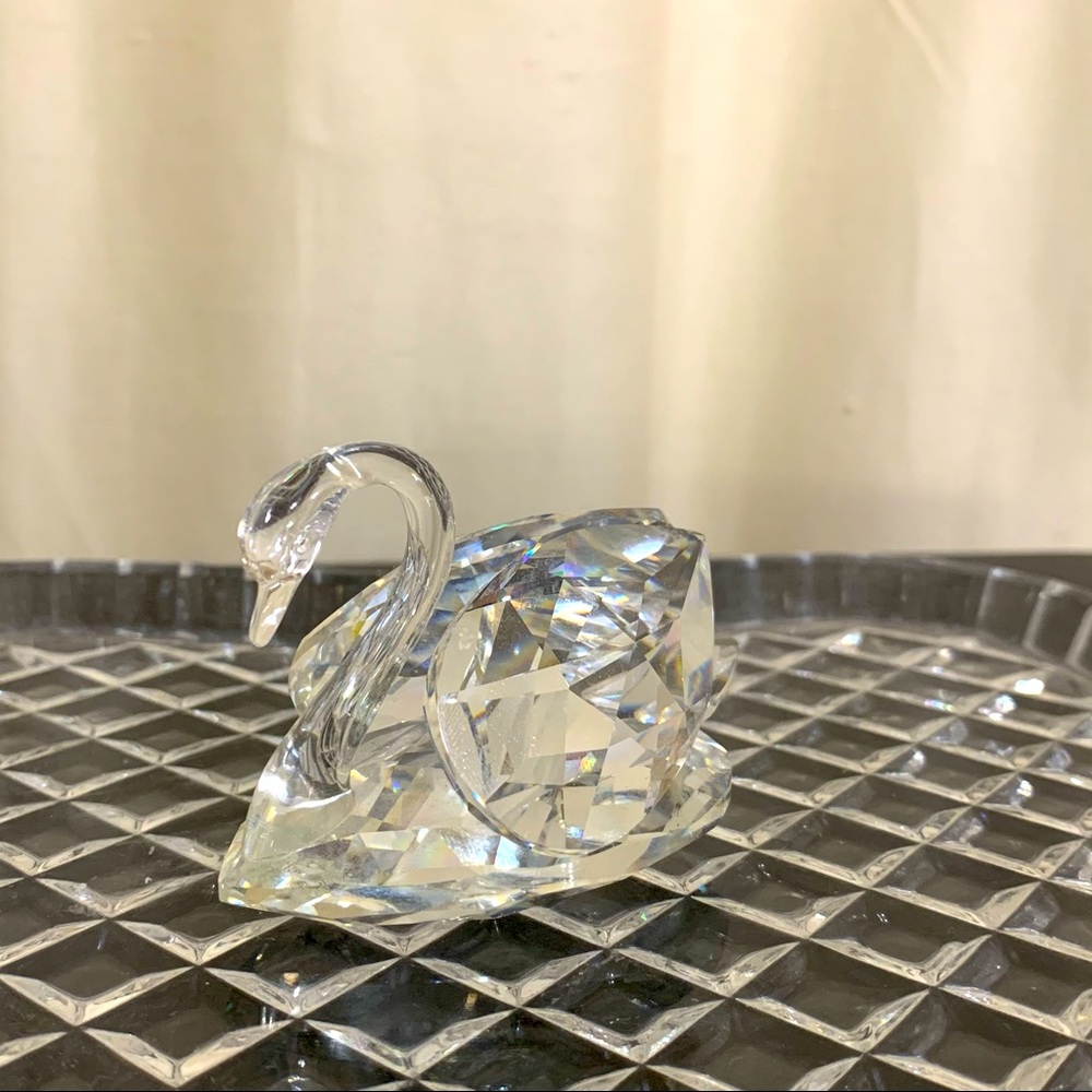 Swarovski small crystal swan